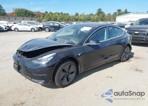 2018 Tesla Model 3 Long Range/Performance z USA, uszkodzony, nr VIN 5YJ3E1EB3JF099124